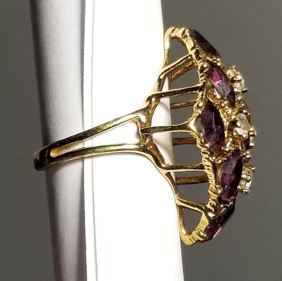 Relisted -Vintage purple gems ring 18k HGE cluster gold tone cocktail statement - Picture 7 of 15